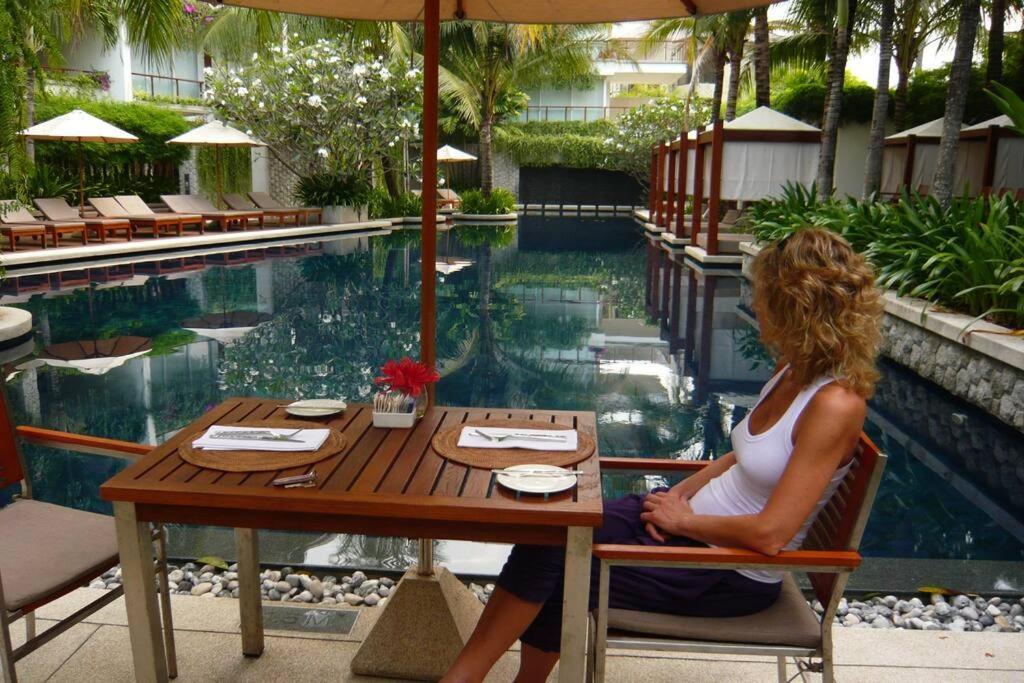 Beachfront 2 Bedroom Luxury Condo Chava Surin ภายนอก รูปภาพ